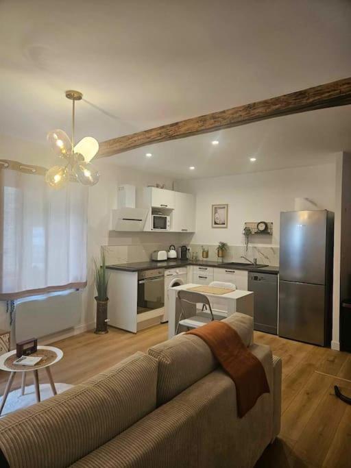 "La Tour", Logement Cosy, Au Calme Vertrieu Kültér fotó
